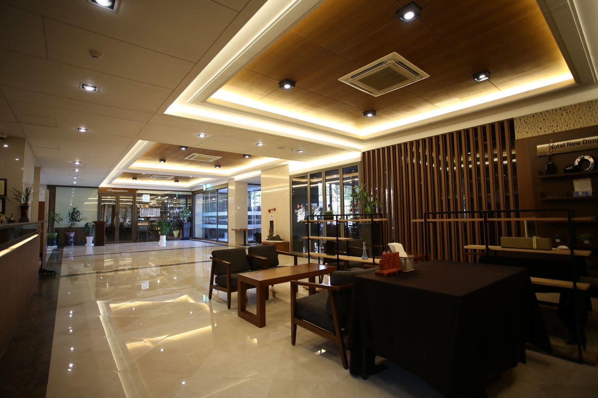 New Donghae Tourist Hotel Exteriör bild