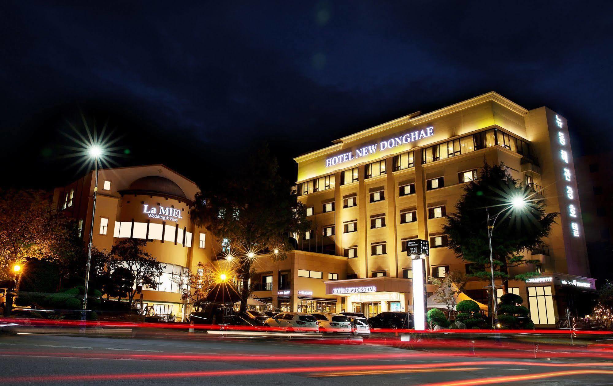 New Donghae Tourist Hotel Exteriör bild